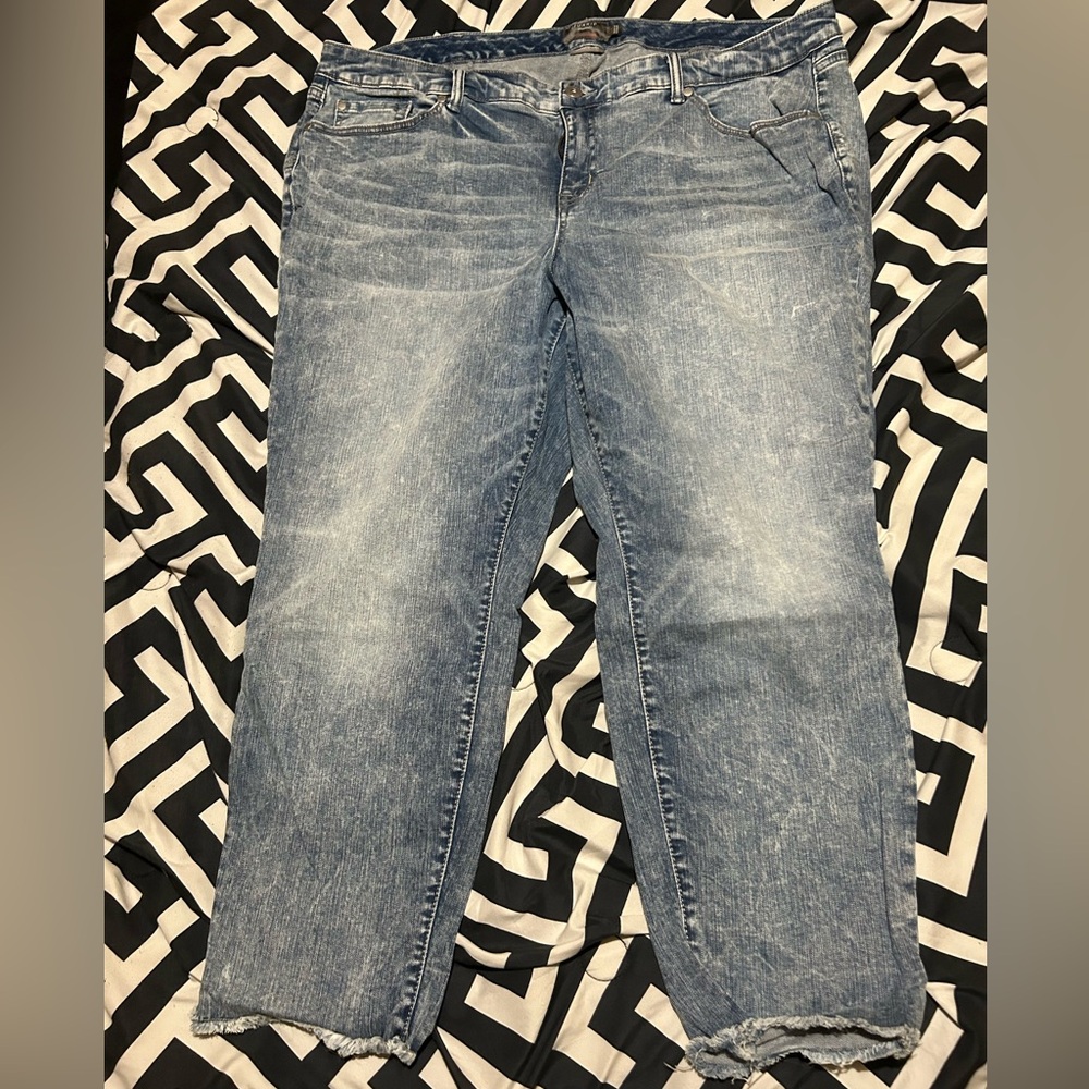 Torrid Blue Boyfriend Jean crops